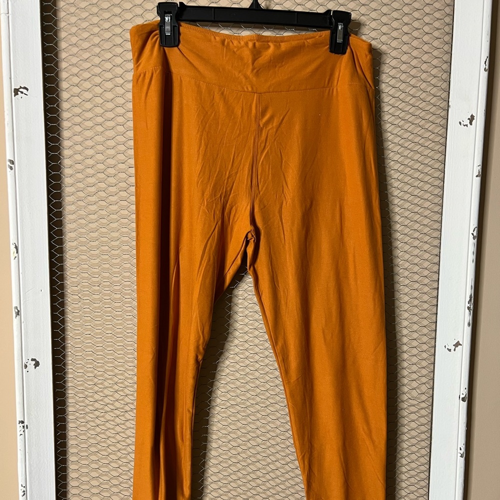 LuLaRoe Leggings TC Light Terracota Color